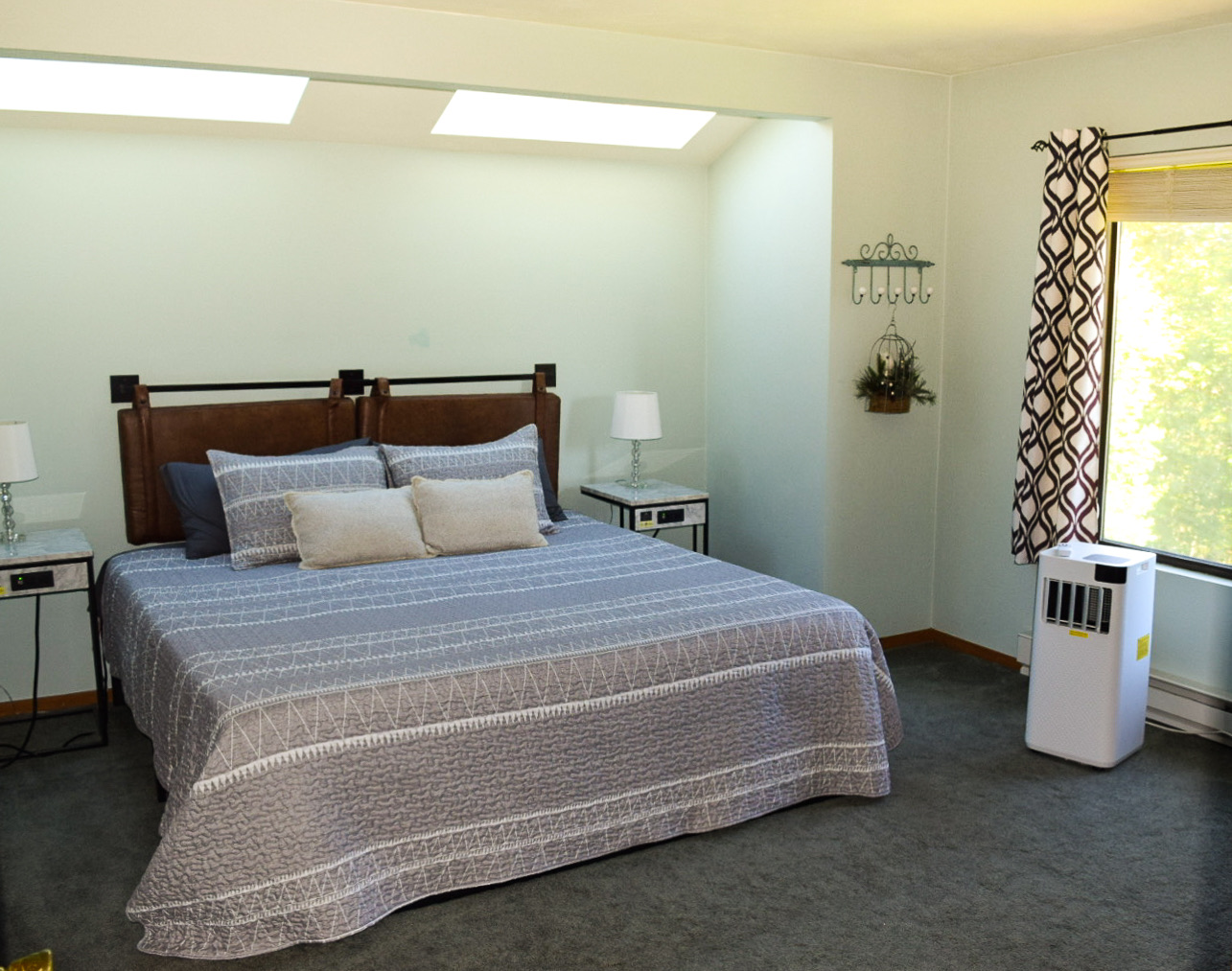 The king bedroom
